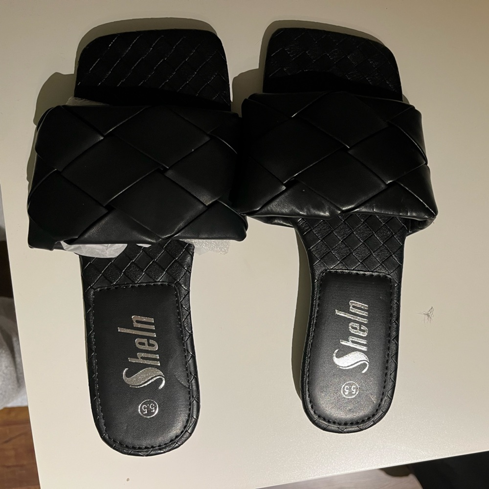 Slip on quilted sandals